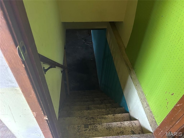 11214 Terry Ave, Bridgeton, MO 63044 - view of stairs