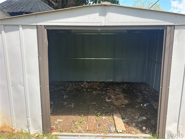 11214 Terry Ave, Bridgeton, MO 63044 - view of garage