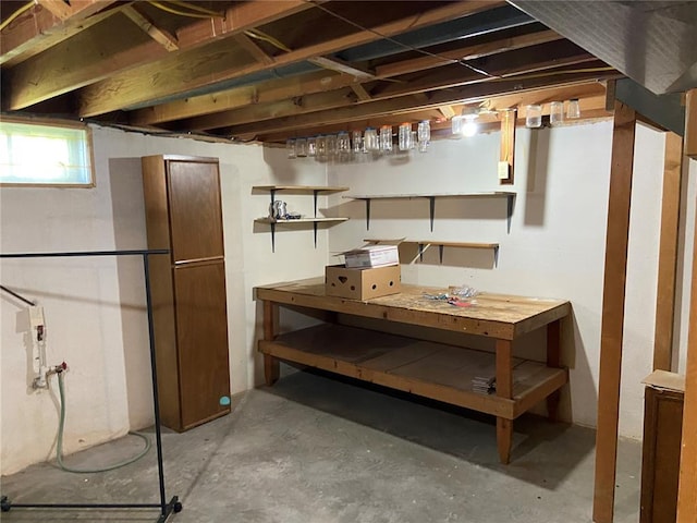 1018 S Spring St, Palmyra, MO 63461 - view of basement
