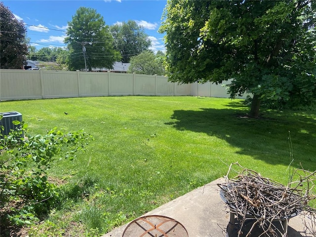 1018 S Spring St, Palmyra, MO 63461 - view of yard with an outdoor fire pit