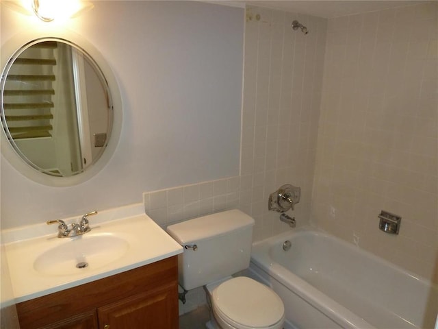 1133 Appleseed Ln Unit B, Saint Louis, MO 63132 - bathroom with toilet, shower / tub combination, and vanity