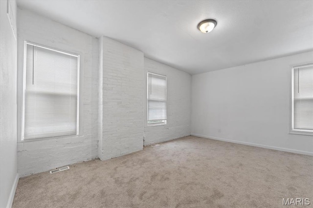 3124 Oregon Ave, Saint Louis, MO 63118 - spare room featuring carpet floors