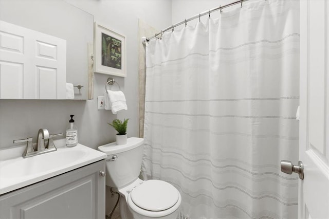 4366 Swan Ave, Saint Louis, MO 63110 - full bathroom with vanity and toilet