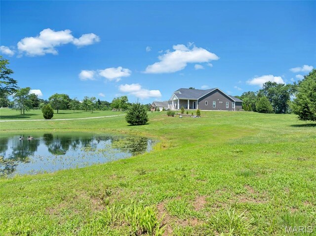 125 Foxwoods Ct, Troy, MO 63379 - view of green lawn featuring a water view