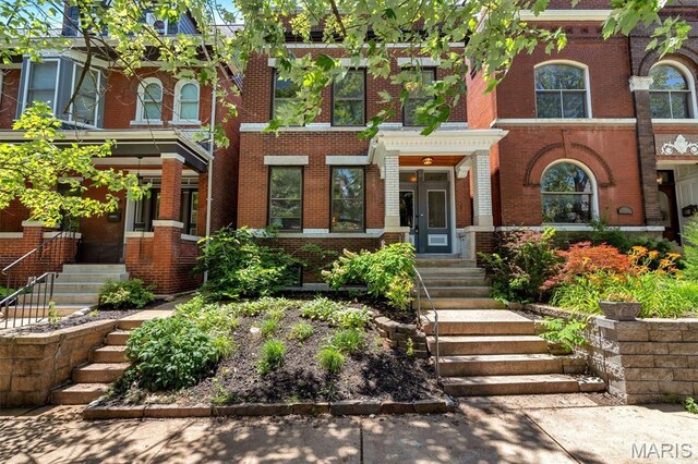 4550 Gibson Ave, Saint Louis, MO 63110 - photo 2
