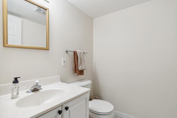 884 Craig Forest Ln, Saint Louis, MO 63122 - bathroom featuring toilet and vanity