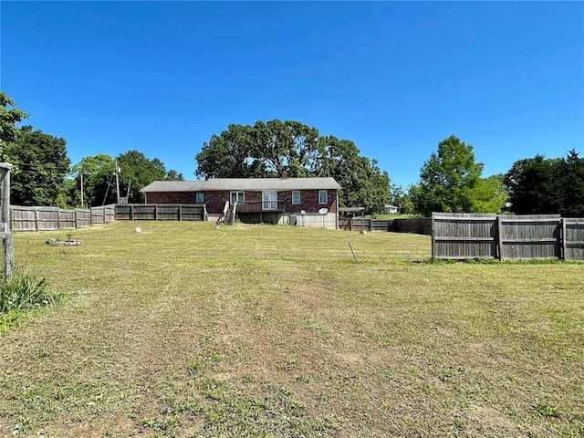 17250 Brewster Ln, Crocker, MO 65452 - view of yard