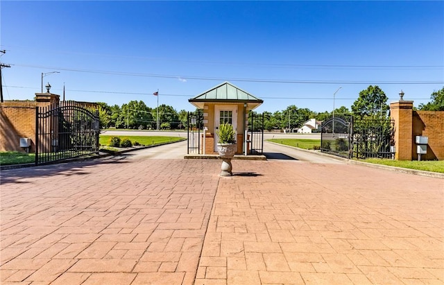 1300 N Main St Unit 213, Sikeston, MO 63801 - view of play area featuring a gate