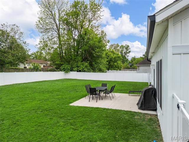 28 Millwell Dr, Maryland Heights, MO 63043 - fenced backyard featuring a patio area