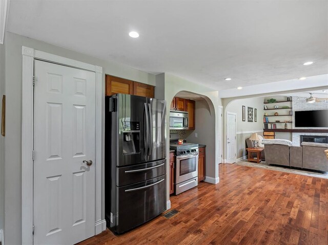 737 Settler Rd, Fenton, MO 63026