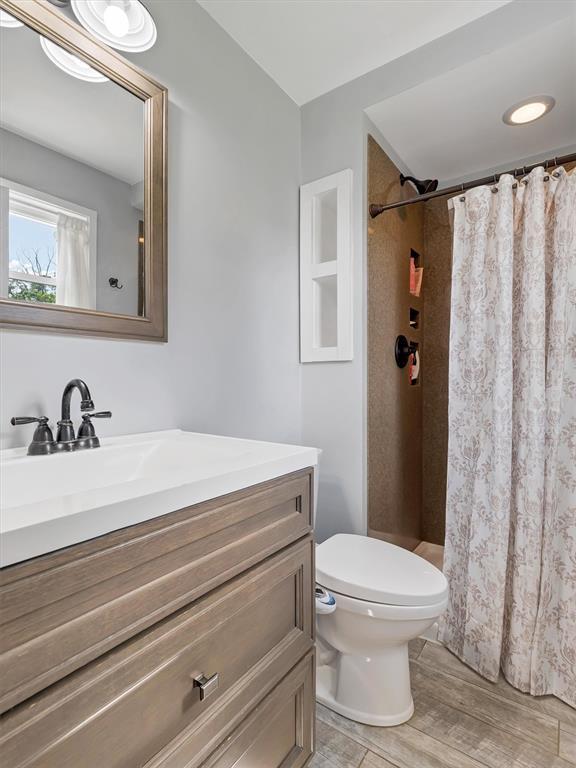 737 Settler Rd, Fenton, MO 63026