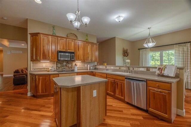 3840 Rooster Ridge Ln, Defiance, MO 63341