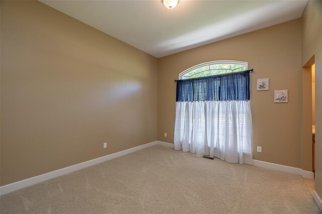 3840 Rooster Ridge Ln, Defiance, MO 63341