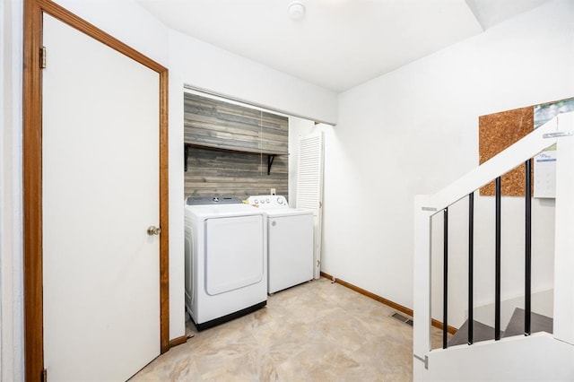 14 Shallowbrook Dr, Ofallon, IL 62269 - laundry area with washer and dryer