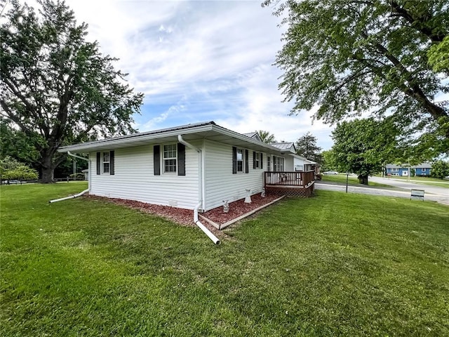619 Cleveland St, Paris, MO 65275 - view of side of property with a lawn