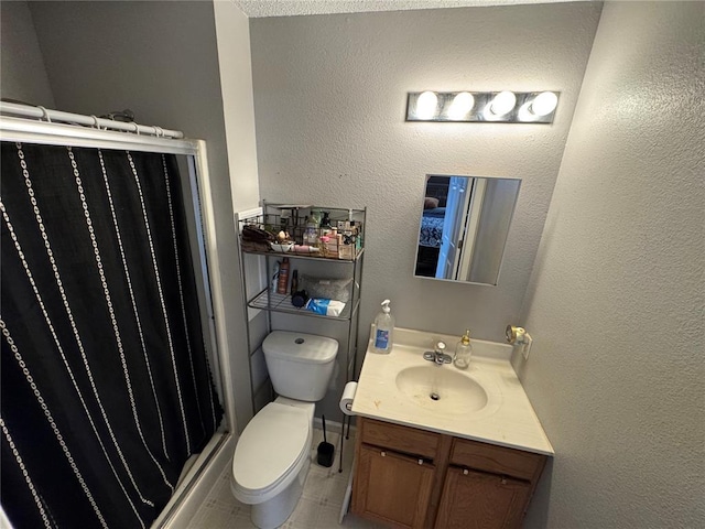 102 Riverview Bend Estates Dr, Crystal City, MO 63019 - bathroom featuring vanity, toilet, and a stall shower