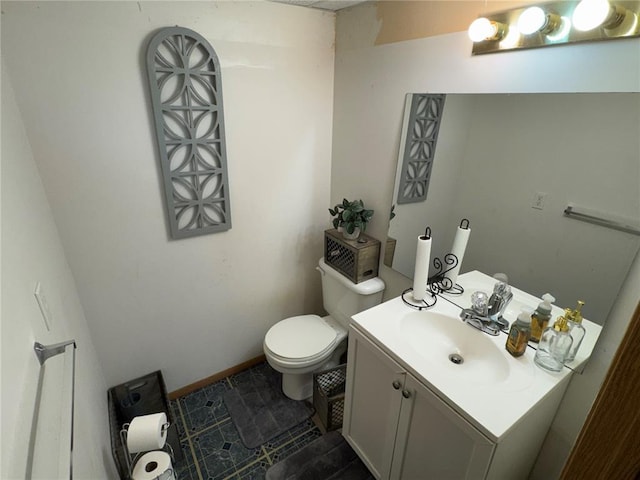 102 Riverview Bend Estates Dr, Crystal City, MO 63019 - bathroom with vanity, toilet, and baseboards