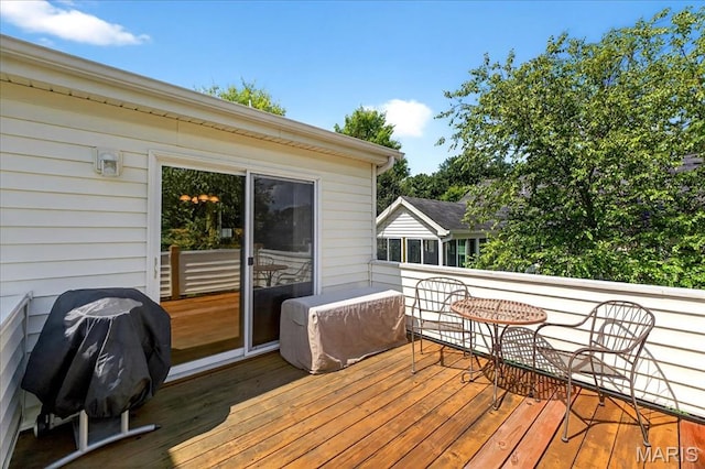 1423 Villas Estates Dr, Saint Louis, MO 63026 - deck with grilling area