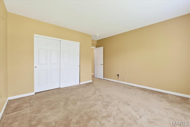 1423 Villas Estates Dr, Saint Louis, MO 63026 - unfurnished bedroom with carpet flooring and a closet