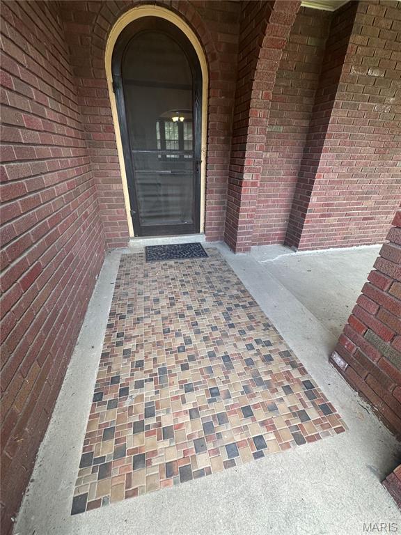 417 S Kingshighway St, Sikeston, MO 63801 - entrance to property