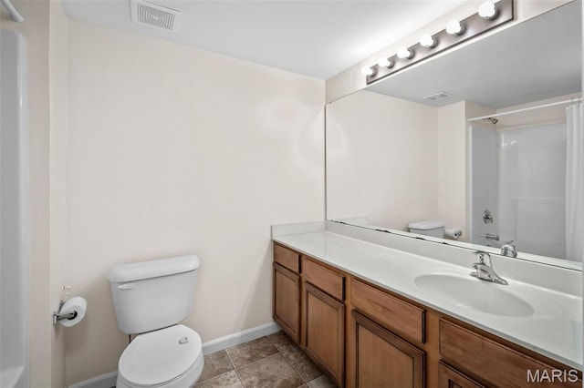 160 Brandy Mill Cir Unit 7C, High Ridge, MO 63049 - bathroom with vanity and a shower with curtain