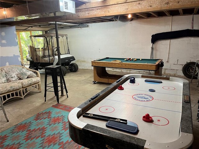 194 Craft Subdivision Rds, Greenville, MO 63944 - playroom featuring concrete floors and pool table