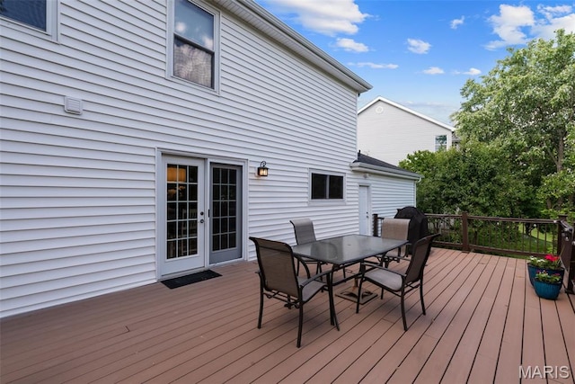 2854 Championship Blvd, Saint Louis, MO 63129 - wooden deck with outdoor dining space