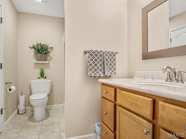 1051 Creekside Dr, Waterloo, IL 62298 - bathroom with baseboards and vanity