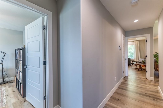 153 Mesa Dr, Waynesville, MO 65583 - corridor featuring baseboards, light wood-style floors, and recessed lighting