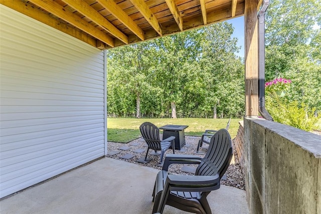 153 Mesa Dr, Waynesville, MO 65583 - view of patio / terrace featuring view of wooded area