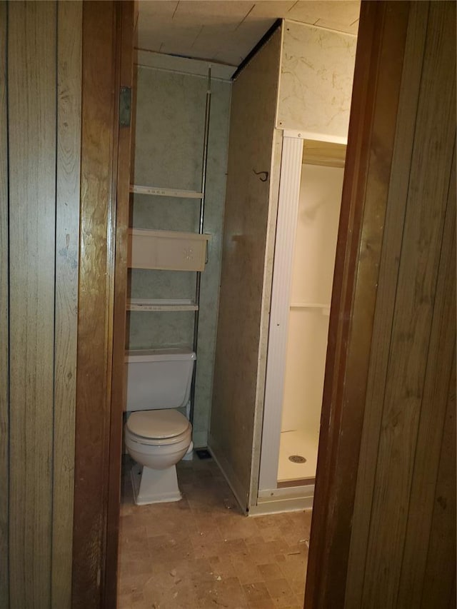 19 Agnes Dr, Cahokia, IL 62206 - full bathroom with toilet and a shower stall
