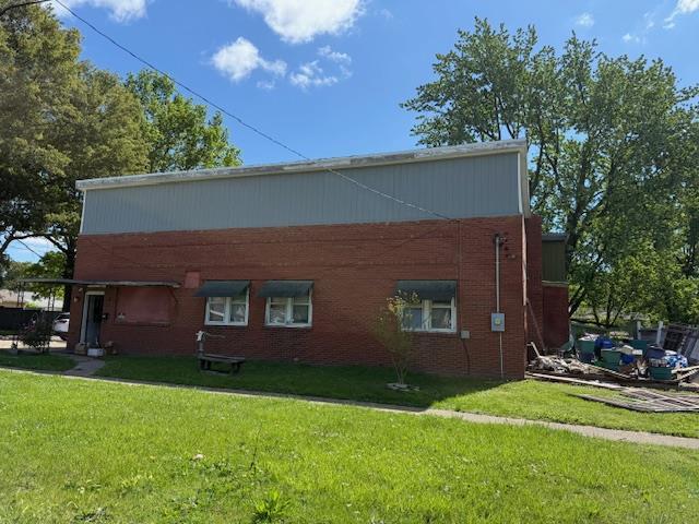 900 S State St, Litchfield, IL 62056 - photo 1
