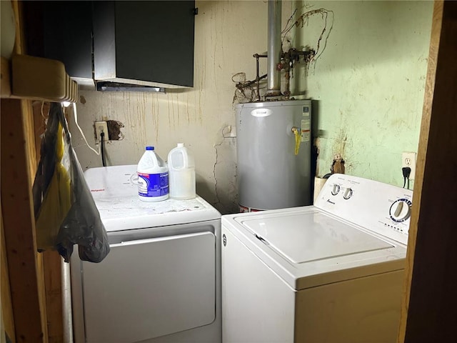 423 Kathryn Dr, Arnold, MO 63010 - laundry room featuring washing machine and dryer and gas water heater