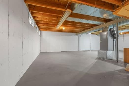 352 Della Dr, Saint Peters, MO 63376 - view of unfinished basement