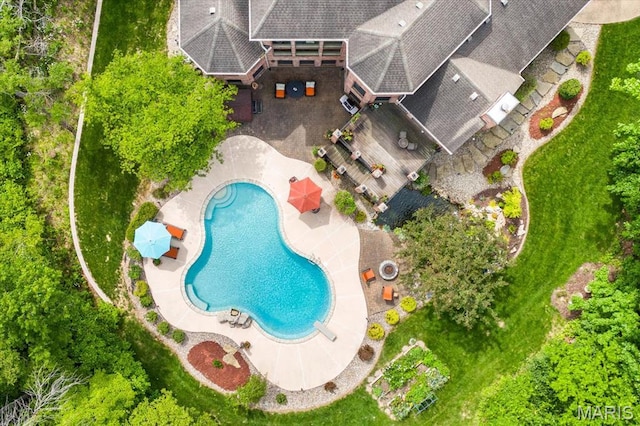 4516 Levis Ln, Godfrey, IL 62035 - aerial view of a pool
