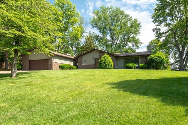 11 Glen Hollow Rd, Glen Carbon, IL 62034 - view of green lawn