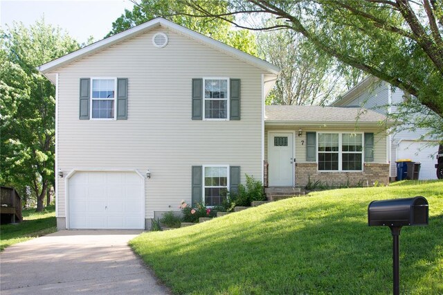 7 W 12th St, Washington, MO 63090