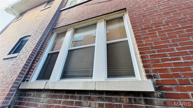 5044 Louisiana Ave, Saint Louis, MO 63111 - exterior view of brick siding