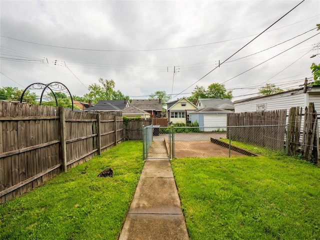 2614 Minnesota, Saint Louis, MO 63118 - view of yard featuring a gate