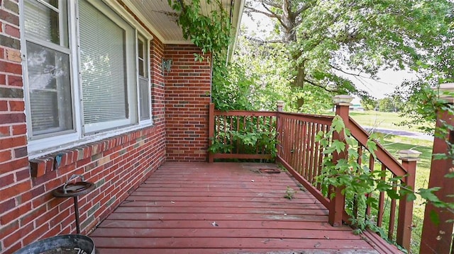 300 N Alvarado Ave, Belle, MO 65013 - view of wooden terrace