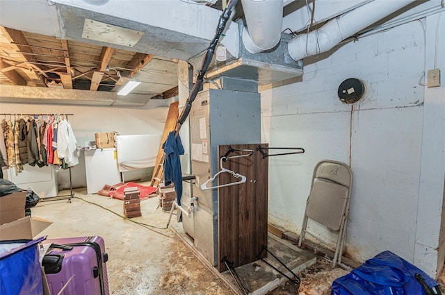 300 N Alvarado Ave, Belle, MO 65013 - view of unfinished below grade area