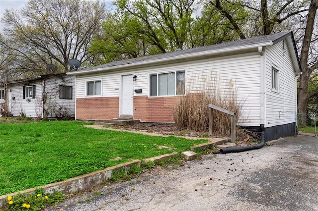 10465 Lord Dr, Saint Ferdinand Township, MO 63136 - photo 3