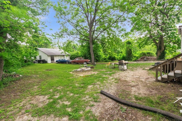 8033 Winfield Ave, Saint Louis, MO 63114 - view of yard with stairs