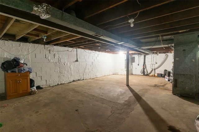 8033 Winfield Ave, Saint Louis, MO 63114 - unfinished basement with heating unit