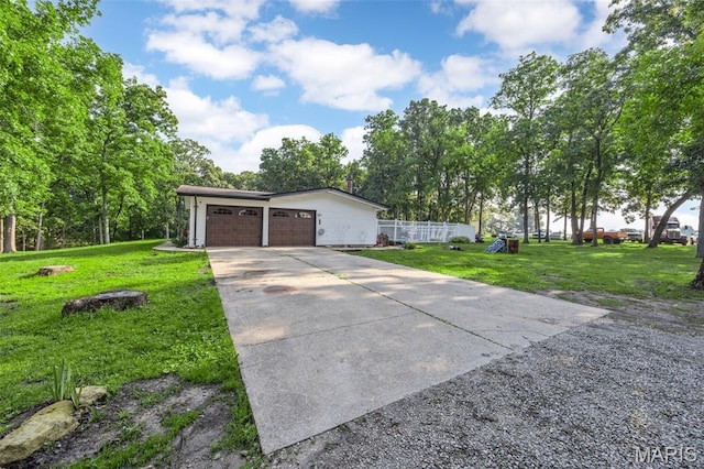 2850 S Hwy W, Winfield, MO 63389 - garage with driveway