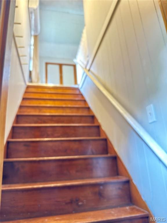 1106 Raab Ave, Belleville, IL 62220 - view of stairway