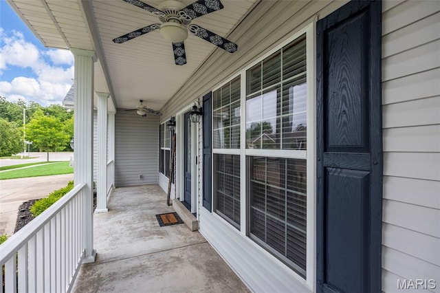 102 Riparian Dr, Ofallon, MO 63368 - covered porch featuring a ceiling fan