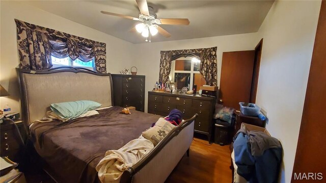 1175 Penhurst Dr, Florissant, MO 63033