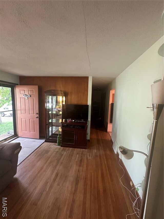 1175 Penhurst Dr, Florissant, MO 63033