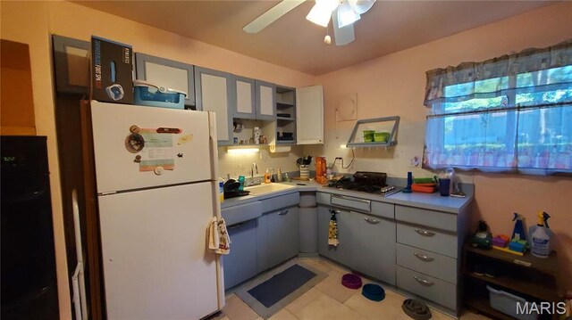 1175 Penhurst Dr, Florissant, MO 63033